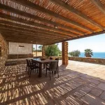 Villa Margarita Batsi (Andros)