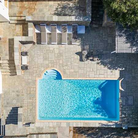Villa Margarita Batsi (Andros)