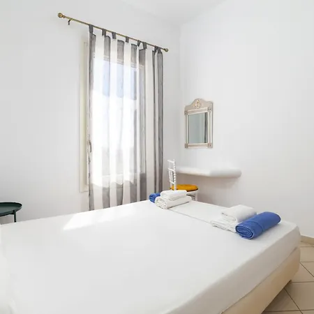 Margarita Villa Batsi (Andros)