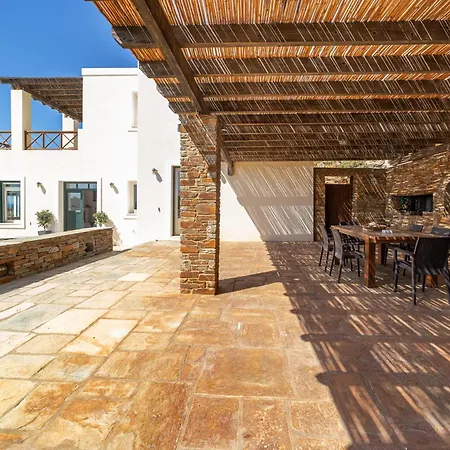 Margarita Villa